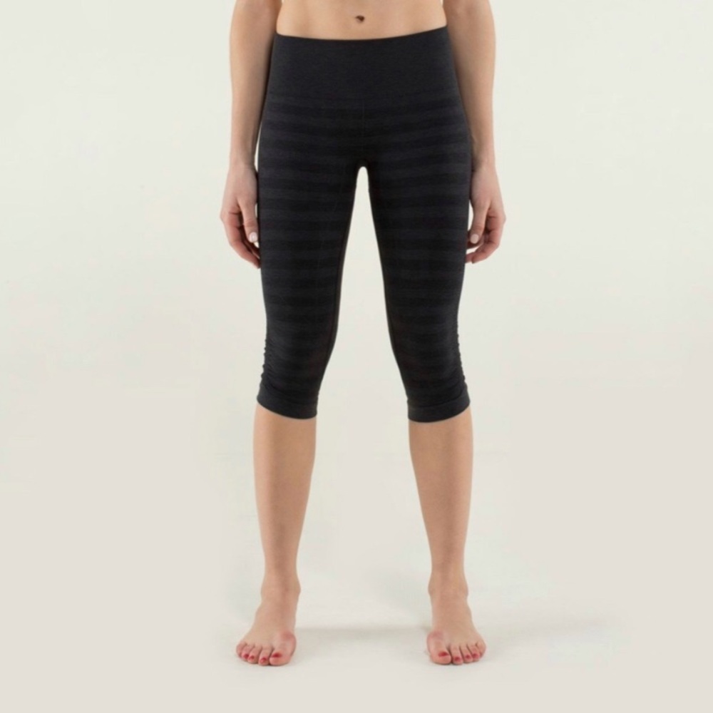 Lululemon In The Flow Capri Leggings